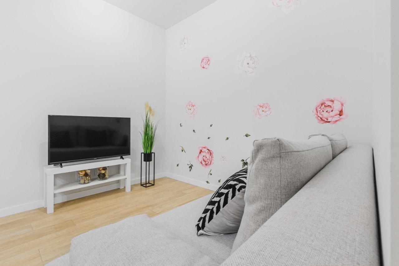 Floris Apartment 우치 외부 사진