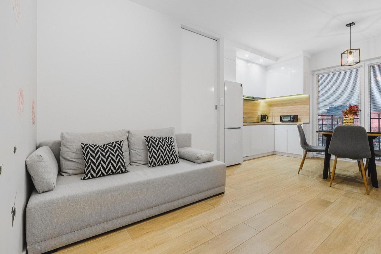 Floris Apartment 우치 외부 사진